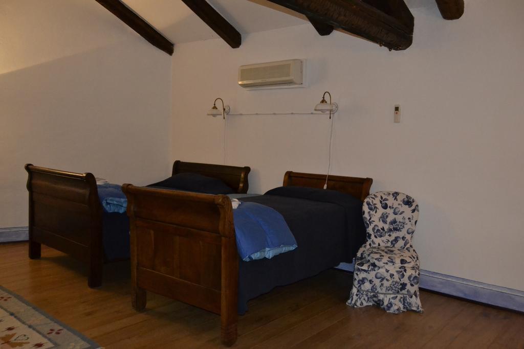 Agriturismo La Pieve Dogliani Habitación foto